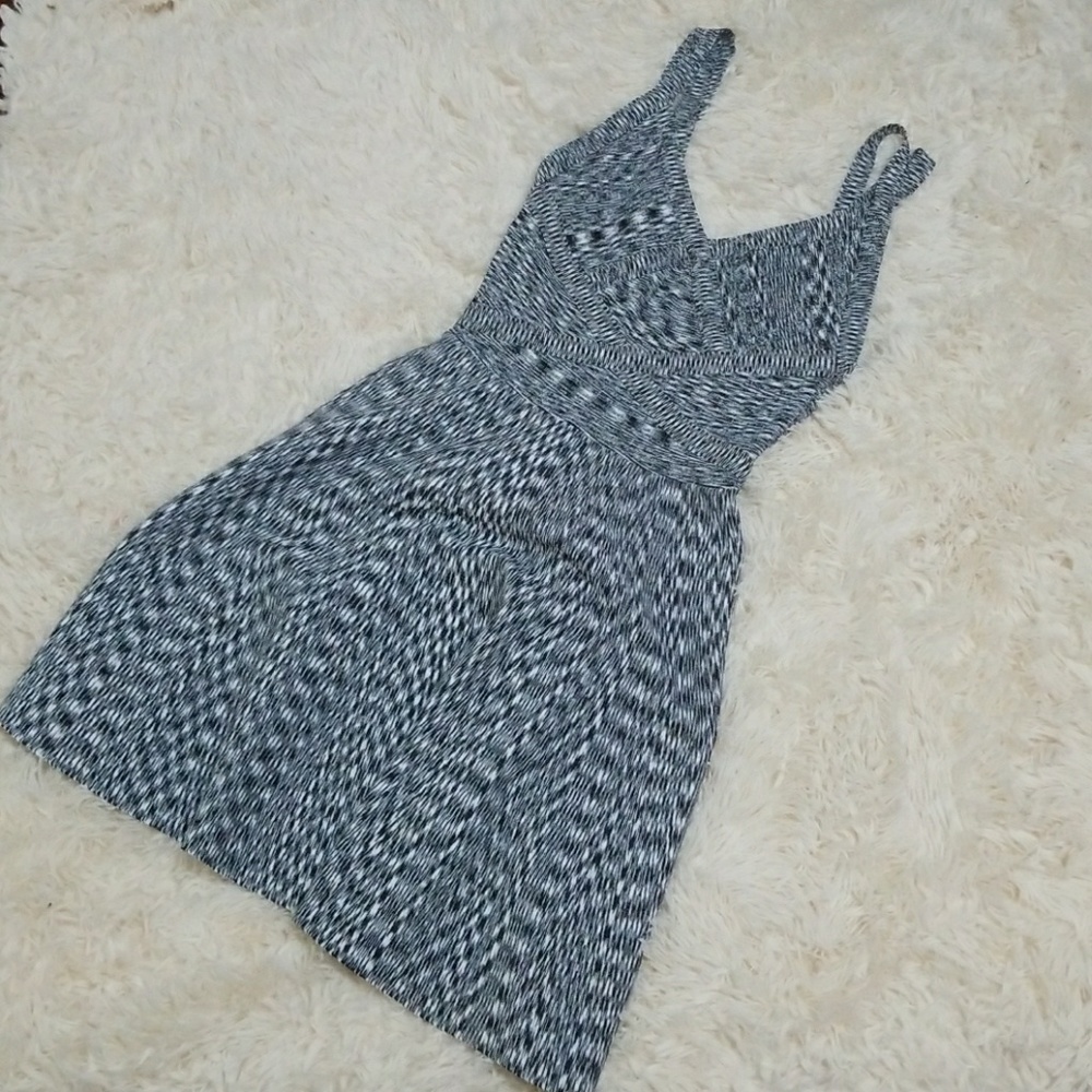 Guess Black & White Sleeveless Dress